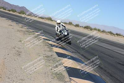 media/Dec-01-2025-Moto Forza (Mon) [[2daa91e15f]]/2-Intermediate Group/Session 4 (Turn 10 Inside)/